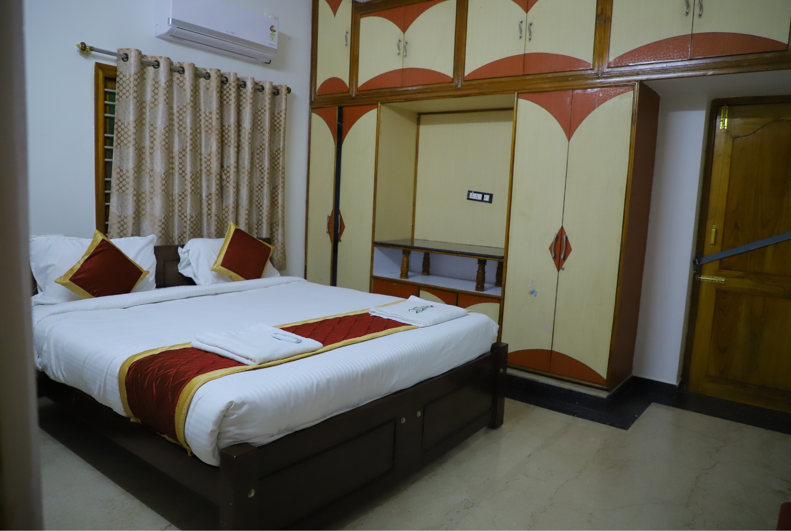 Executive Room